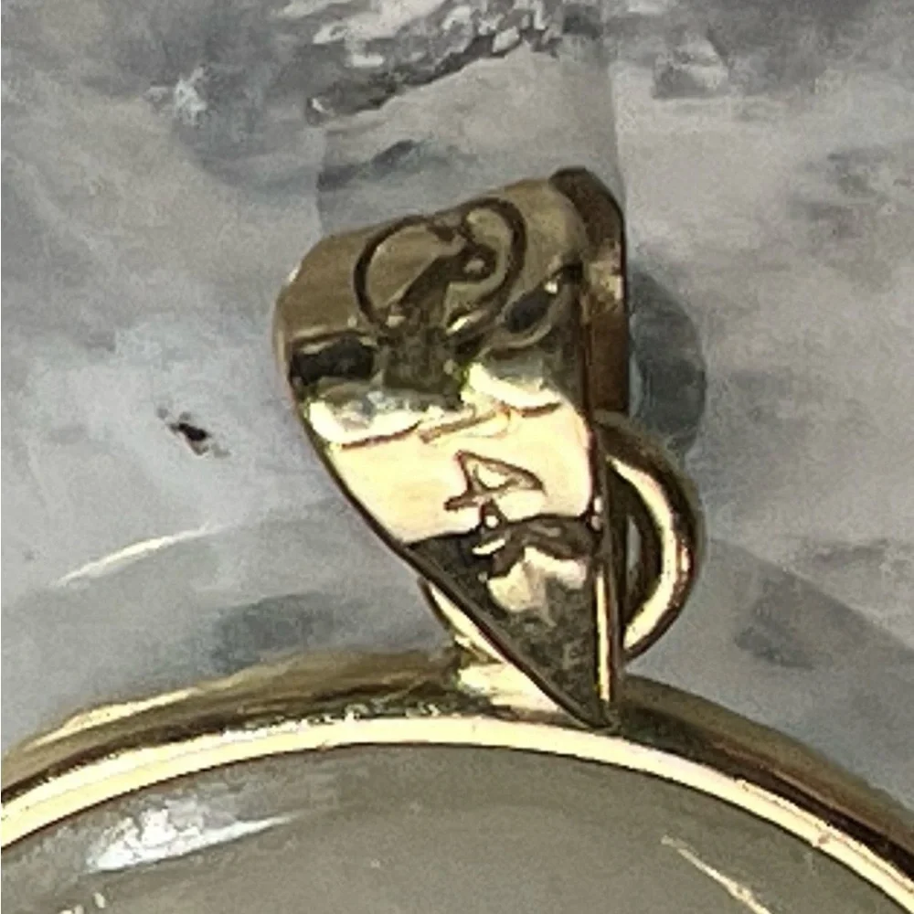 Vtg 14K Yellow Gold Jade Swan Pendant Asian Landscape Bamboo Openwork Oval 3.2g - Picture 8 of 10